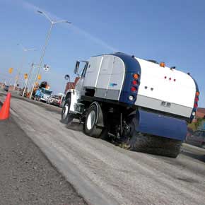 MS/MT 350 Sweeper Picture